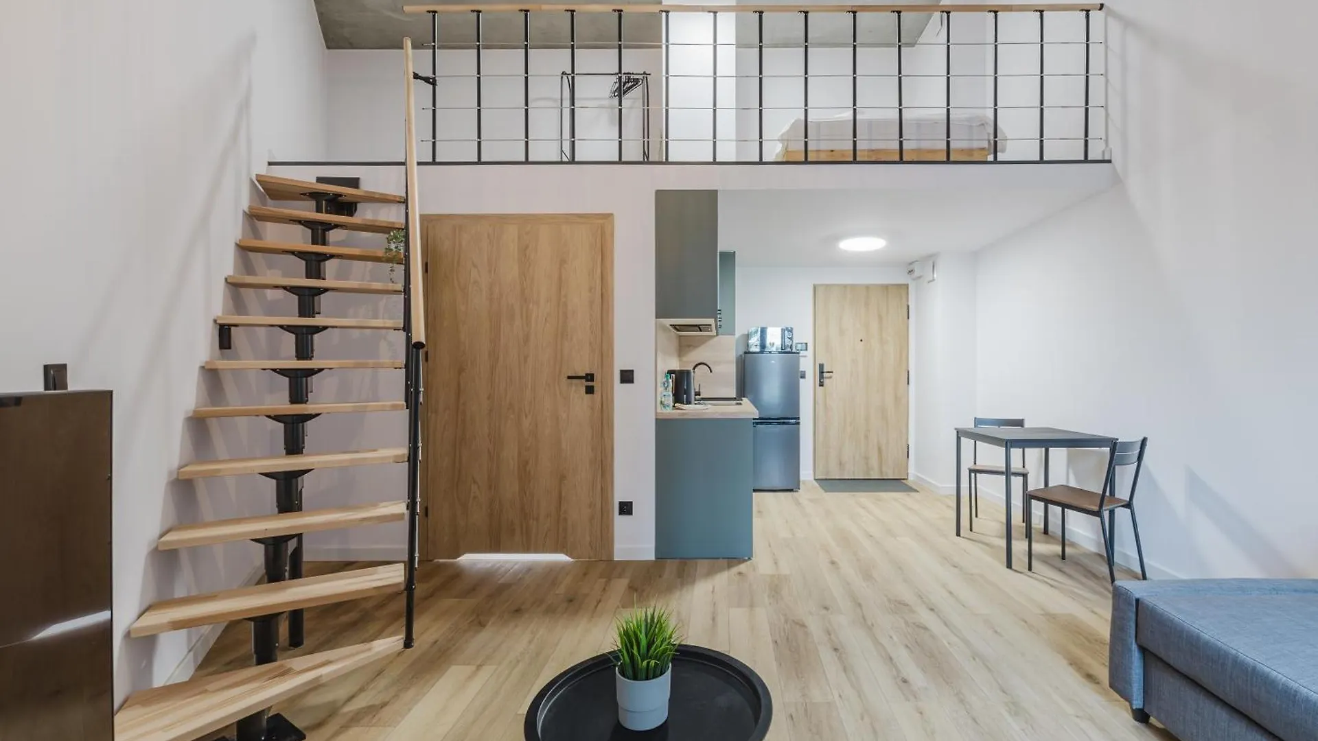 Osiedle Piastowskie Mezzanine Apartment Poznan